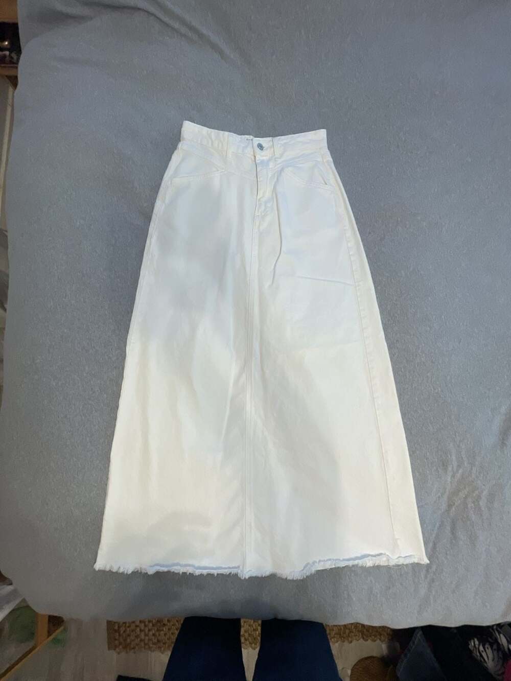 We The Free White Denim Maxi Skirt Size 2 Boho Western Frayed Hem
Festival